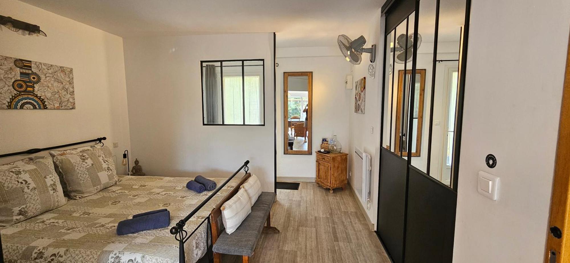 gite LAPAZ/jacuzzi privé/piscine Draguignan Exterior foto