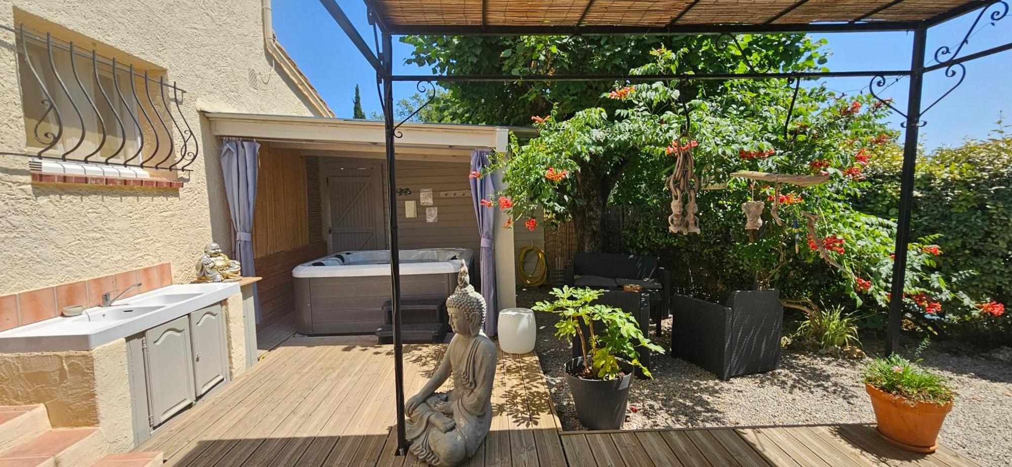 gite LAPAZ/jacuzzi privé/piscine Draguignan Exterior foto