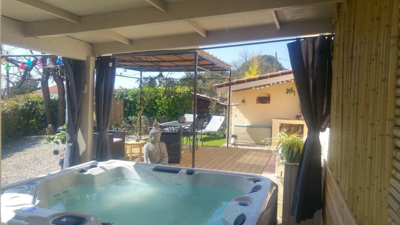 gite LAPAZ/jacuzzi privé/piscine Draguignan Exterior foto